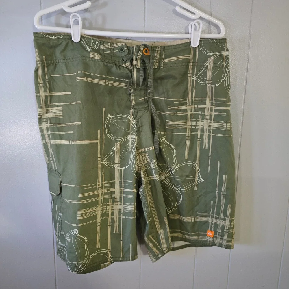 Quiksilver Board Shorts Mens 34 Olive Green Bamboo‎ Floral Cargo E501462